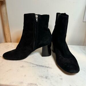 Frye Black Suede Women's Ankle Boots size 7.5